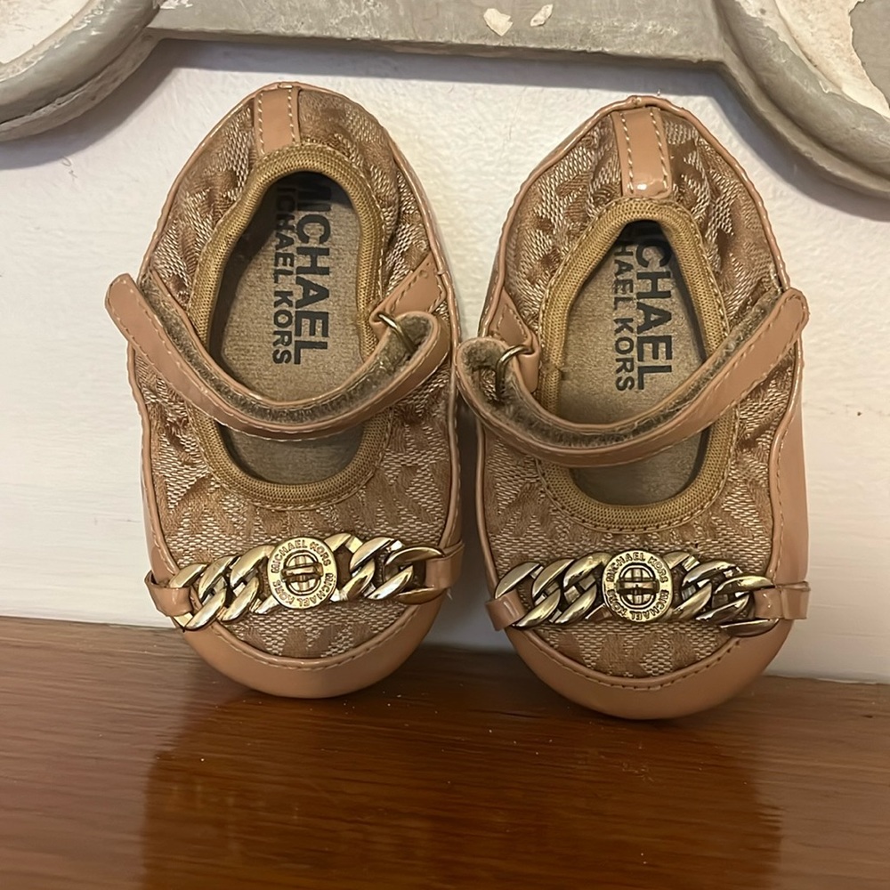 Michael Kors Baby Grace Chain shoes/flats